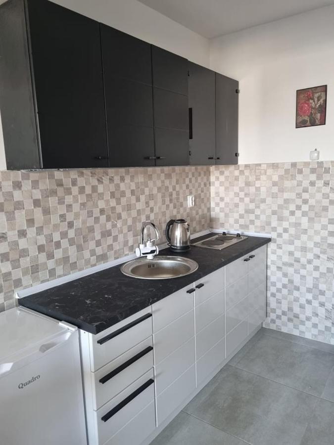 Porta Bus Station Apartment Скопье Экстерьер фото